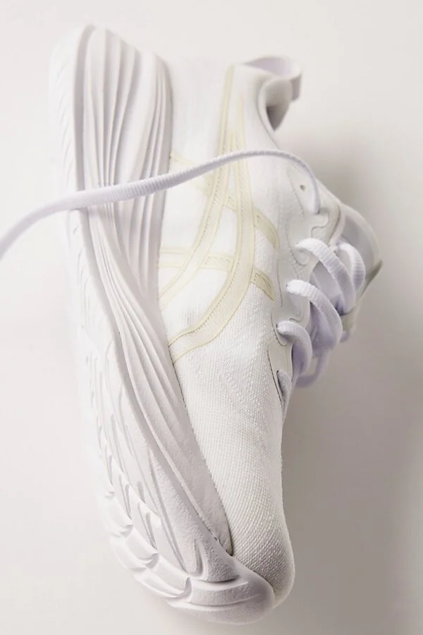 White/lake Grey
