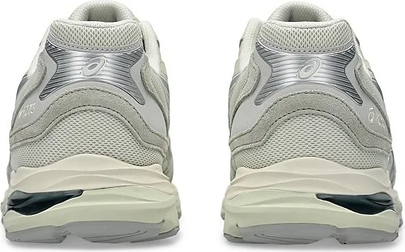 ASICS Gel-K1011 Sportstyle Sneakers in Cloud Grey/Pale Oak at Urban Outfitters - Image 5