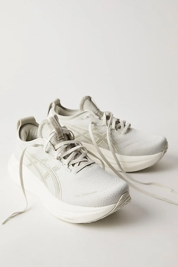 ASICS GEL Nimbus 27 Sneakers - Image 2