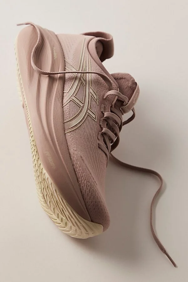 ASICS GEL Nimbus 27 Sneakers - Image 2