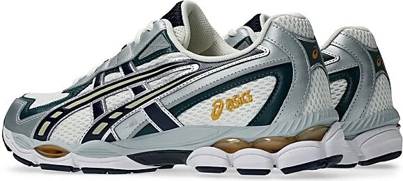 ASICS Gel-NYC 2055 Sportstyle Sneakers in Cream/Midnight - Image 3