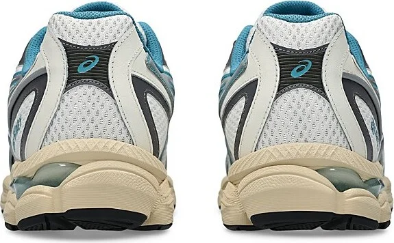ASICS Gel-NYC 2055 Sportstyle Sneakers in Cream/Midnight - Image 9