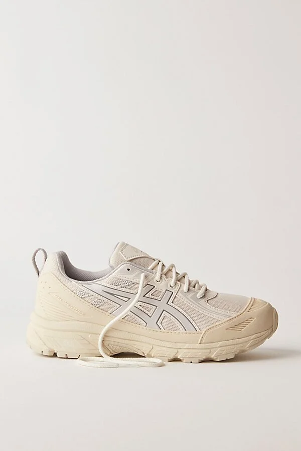 ASICS GEL-Venture 6 Shield Sneakers - Image 3