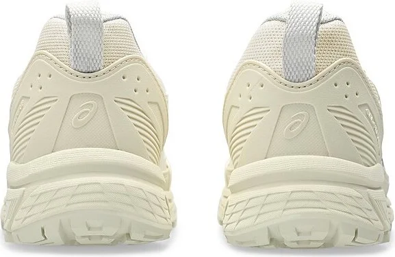 ASICS Gel-Venture 6 SHIELD Sportstyle Sneakers in Cream/Cloud Grey at Urban Outfitters - Image 5