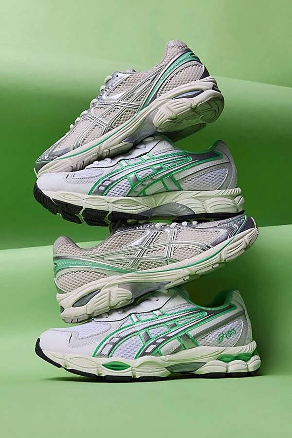 ASICS Men's GEL-NYC 2055 Sneaker in White/Menthol