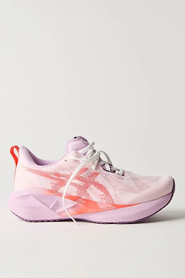ASICS Novablast 5 Sneakers - Image 3