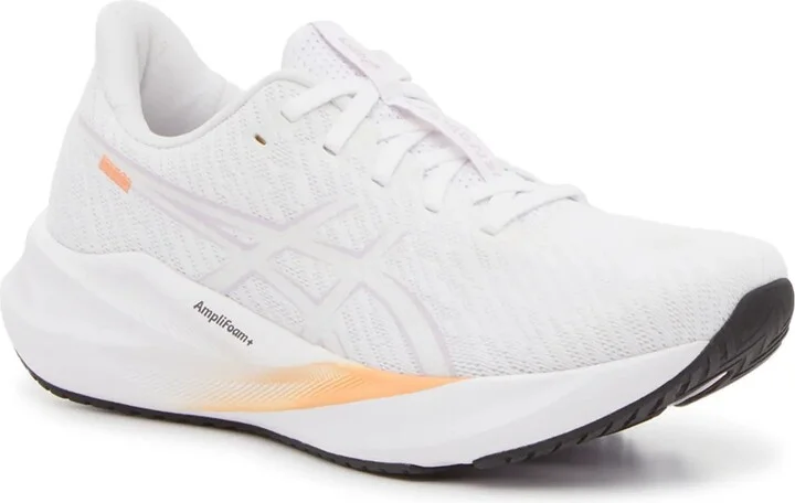 ASICS Versablast 4 Running Shoe