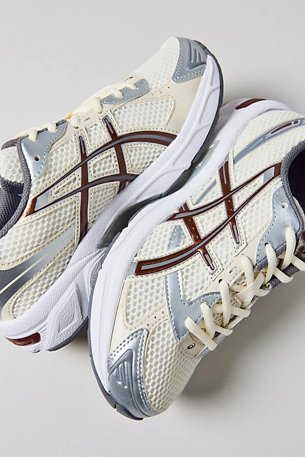 ASICS Women's GEL-1130 Sneaker in Cream/Reddish Brown