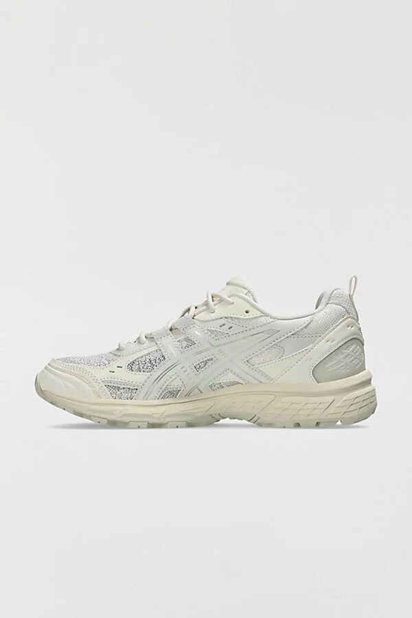 ASICS Women's GEL-Nunobiki Lace Sneaker in Black/Obsidian Grey - Image 5