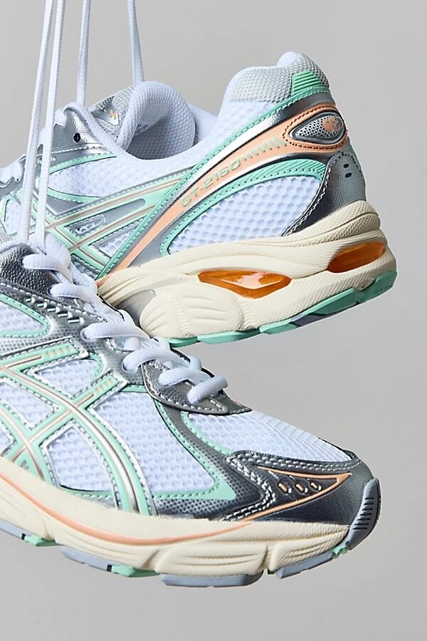 ASICS Women's GT-2160 Sneaker in White/Sky Blue - Image 10