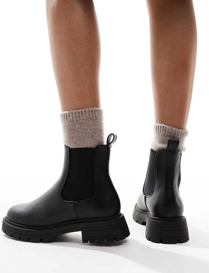 ASOS DESIGN Adjust chunky chelsea boots in black - Image 3