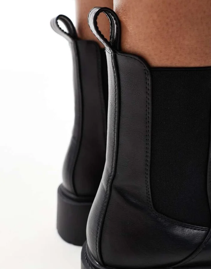 ASOS DESIGN Amy chunky Chelsea boots in black - Image 3