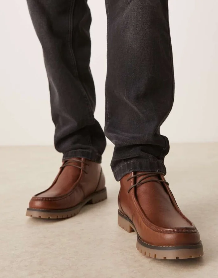 ASOS DESIGN apron boots in tan leather with cleated sole - Image 4