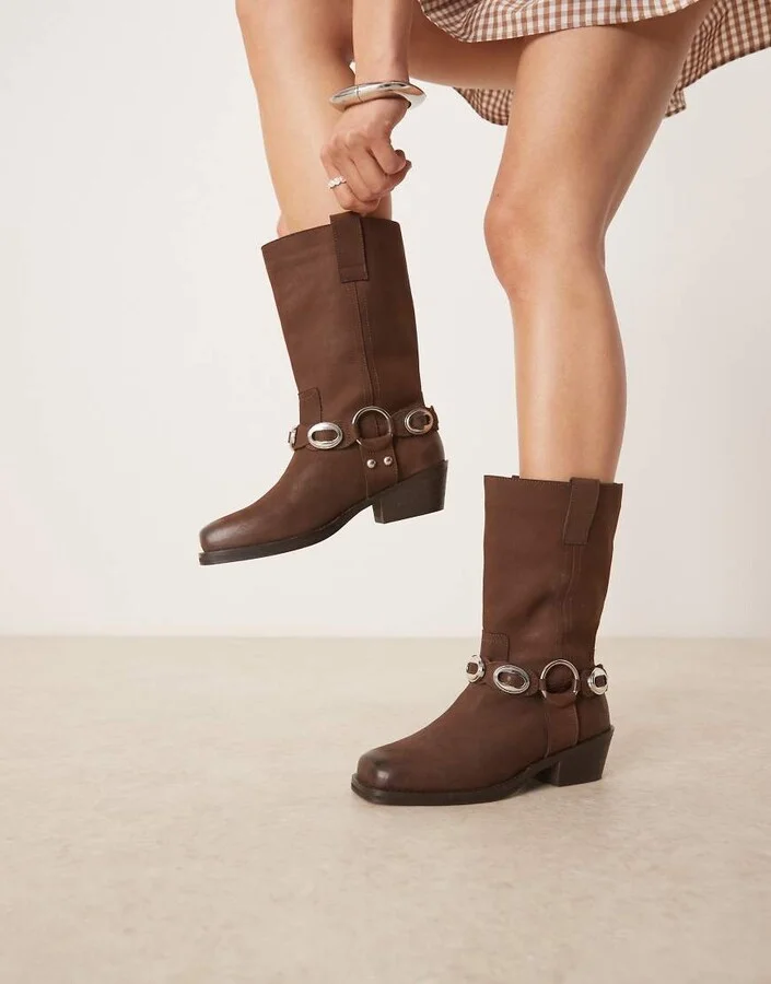 ASOS DESIGN Chase leather boho harness knee boots in brown nubuck - Image 3
