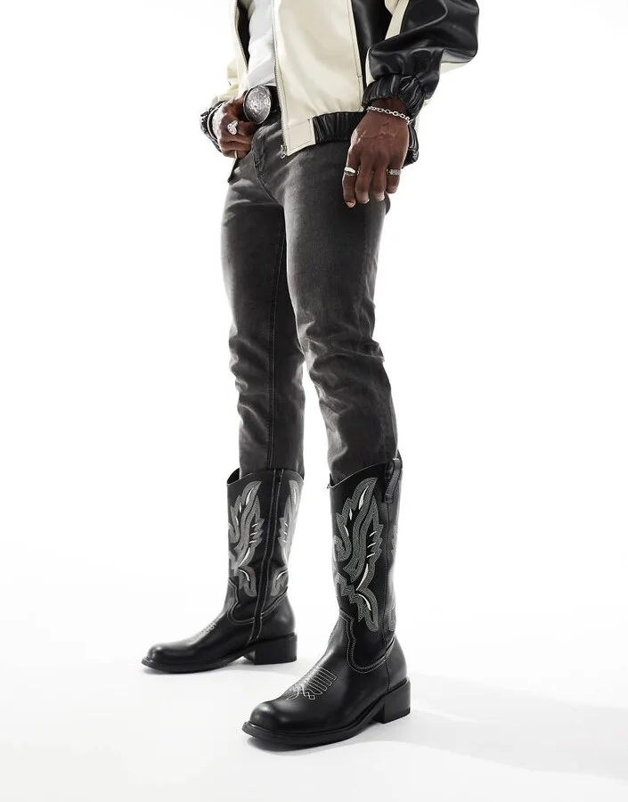 ASOS DESIGN chelsea boots in black with square toe - Image 4