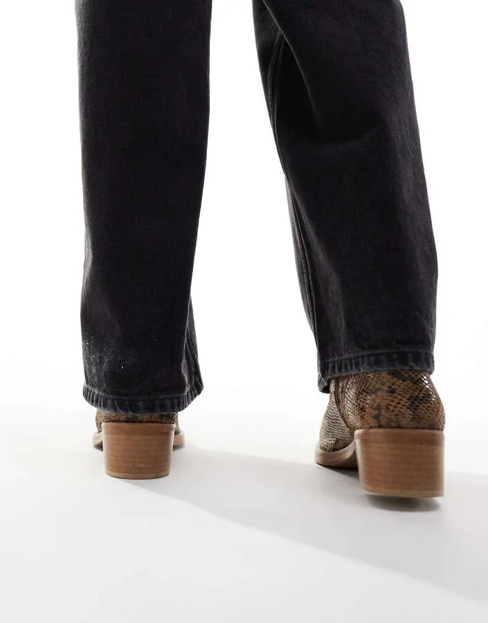 ASOS DESIGN chelsea boots in snake print - Image 4