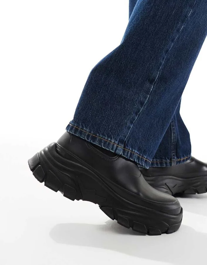 ASOS DESIGN chelsea rubber boots in black with chunky sole - Image 4