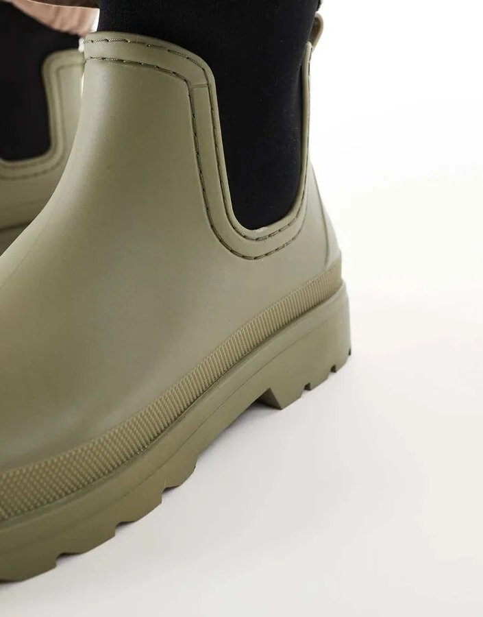 ASOS DESIGN chelsea wellington boots in khaki green - Image 3