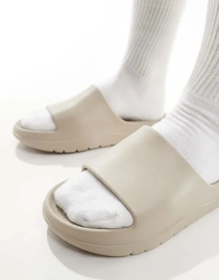 ASOS DESIGN chunky sliders in stone - Image 2