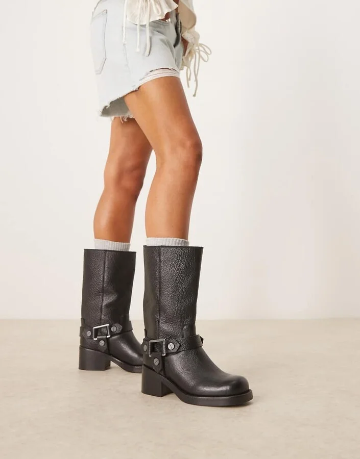 ASOS DESIGN Colton premium leather harness trucker knee boots in black - Image 4