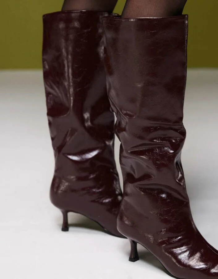 ASOS DESIGN Crimson pull-on kitten heeled knee boots in burgundy - Image 3