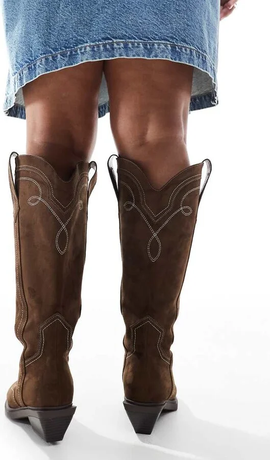 ASOS DESIGN Curve Celeste flat western knee boots in choc faux suede - Image 2
