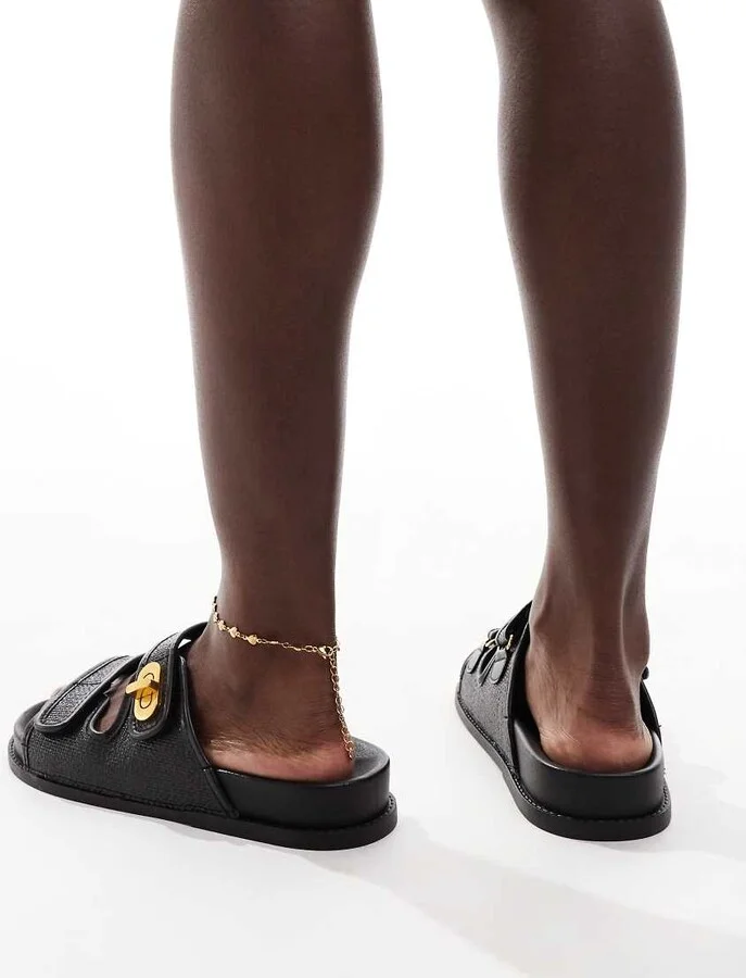 ASOS DESIGN Fawn footbed sliders with twist lock in black - Image 2