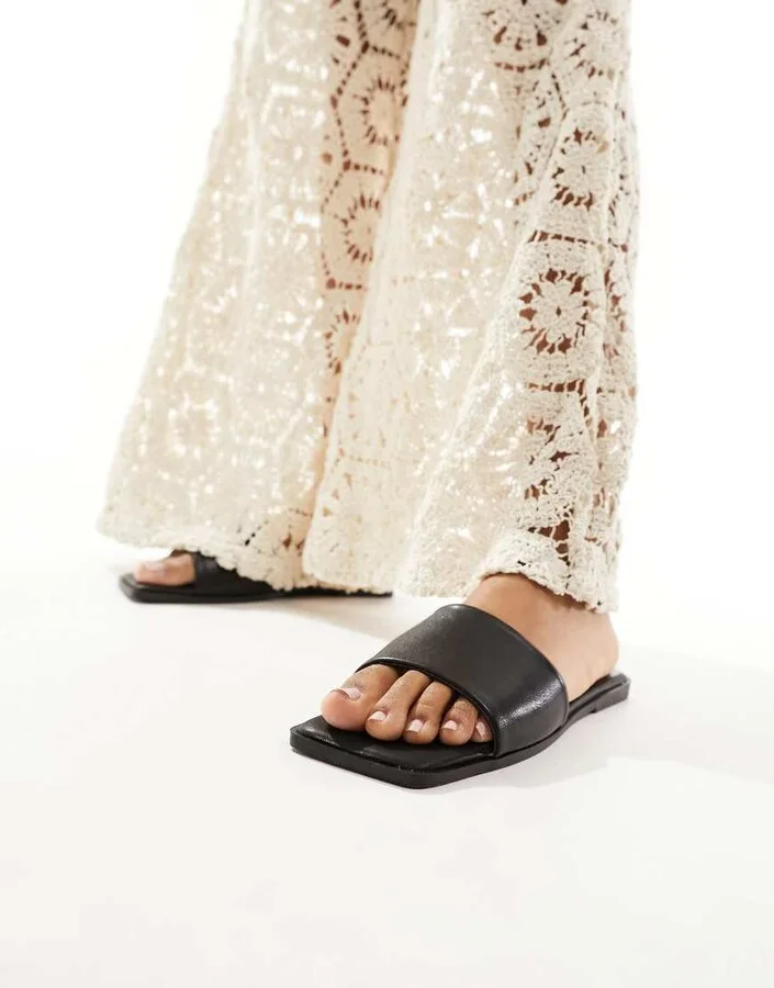 ASOS DESIGN Fig square toe flat sandals in black - Image 4