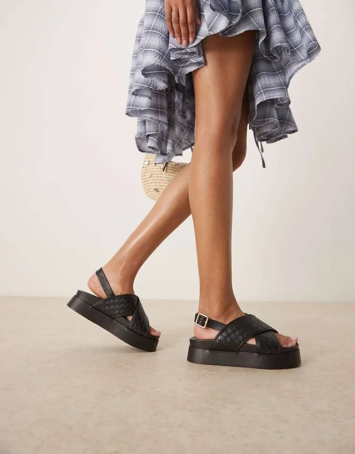 ASOS DESIGN Flame woven cross strap footbed sandals in black - Image 4