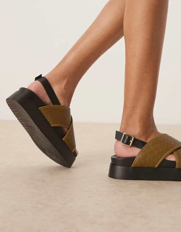 ASOS DESIGN Flame woven cross strap footbed sandals in olive green - Image 3