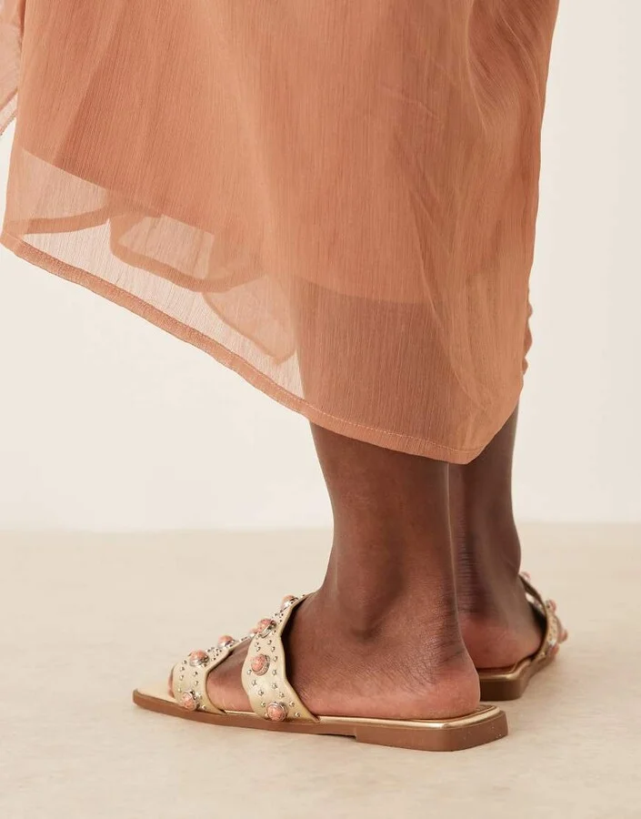 ASOS DESIGN Found flat mules with stones in gold - Image 3