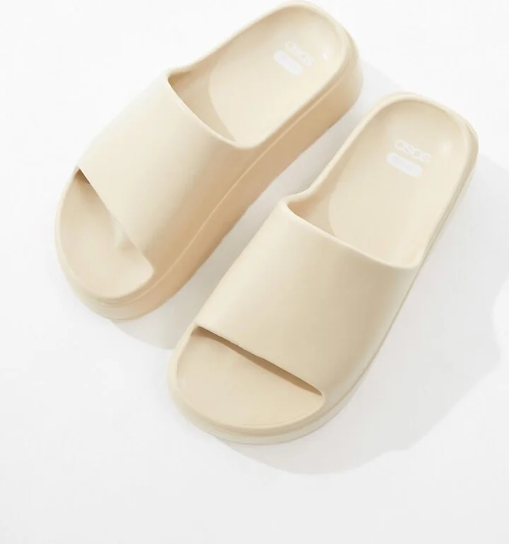 ASOS DESIGN Freedom cleated flatform slides in off-white - Image 3