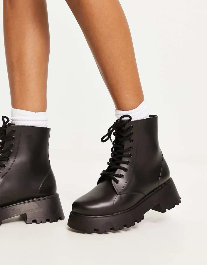 ASOS DESIGN Galaxy chunky lace up wellies in black - Image 4