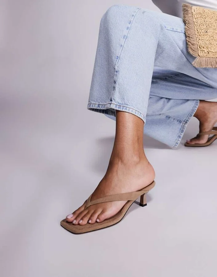ASOS DESIGN Hawaii kitten heeled flip flops in taupe suedette