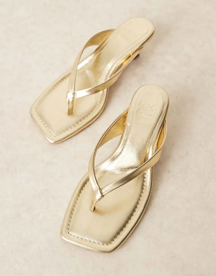 ASOS DESIGN Hawaii toe thong kitten heel sandals in gold - Image 2
