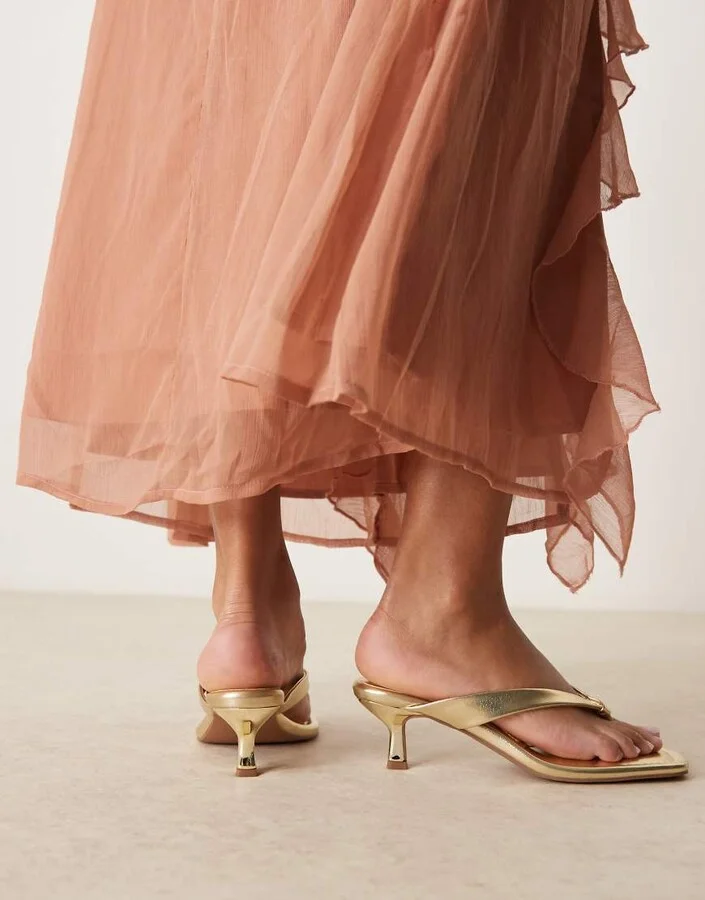 ASOS DESIGN Hawaii toe thong kitten heel sandals in gold - Image 4