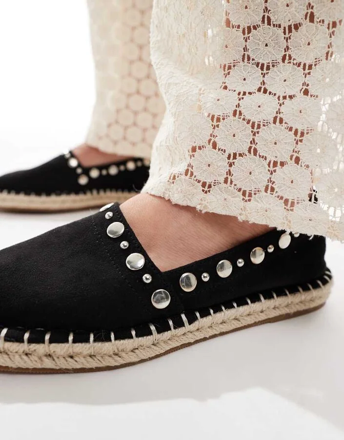 ASOS DESIGN Jeanie closed toe studded espadrilles in black - Image 3