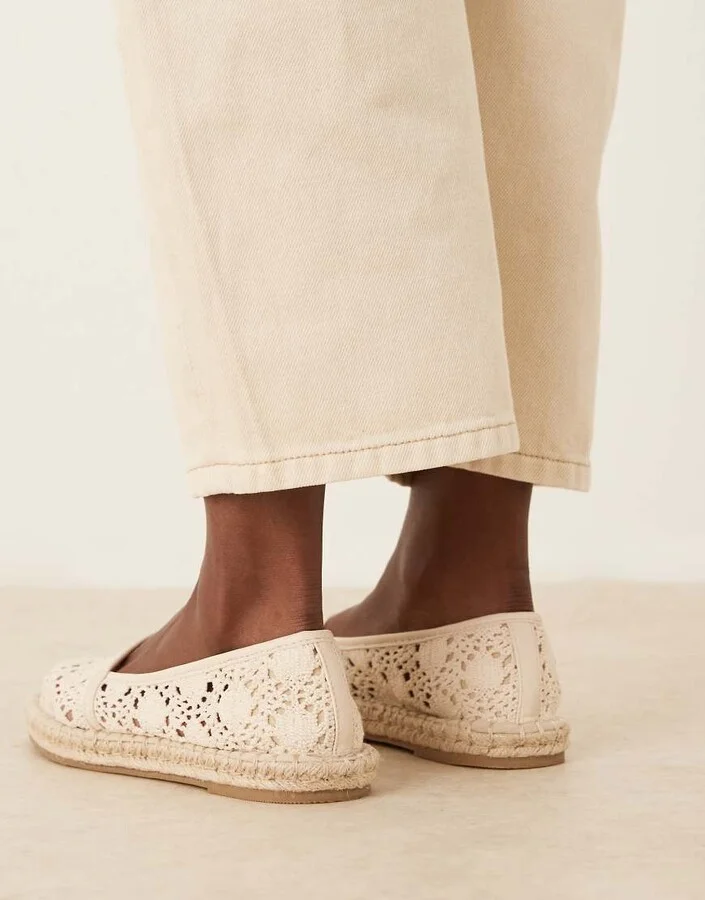 ASOS DESIGN Joey close toe espadrilles in natural crochet - Image 4