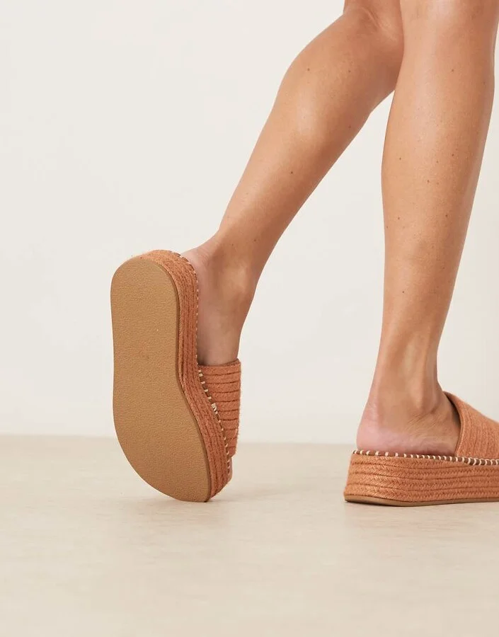 ASOS DESIGN Jordyn flatform espadrille mule sandals in apricot - Image 4