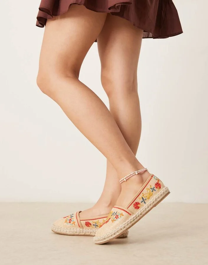 ASOS DESIGN Jos embroidered closed toe espadrilles in natural