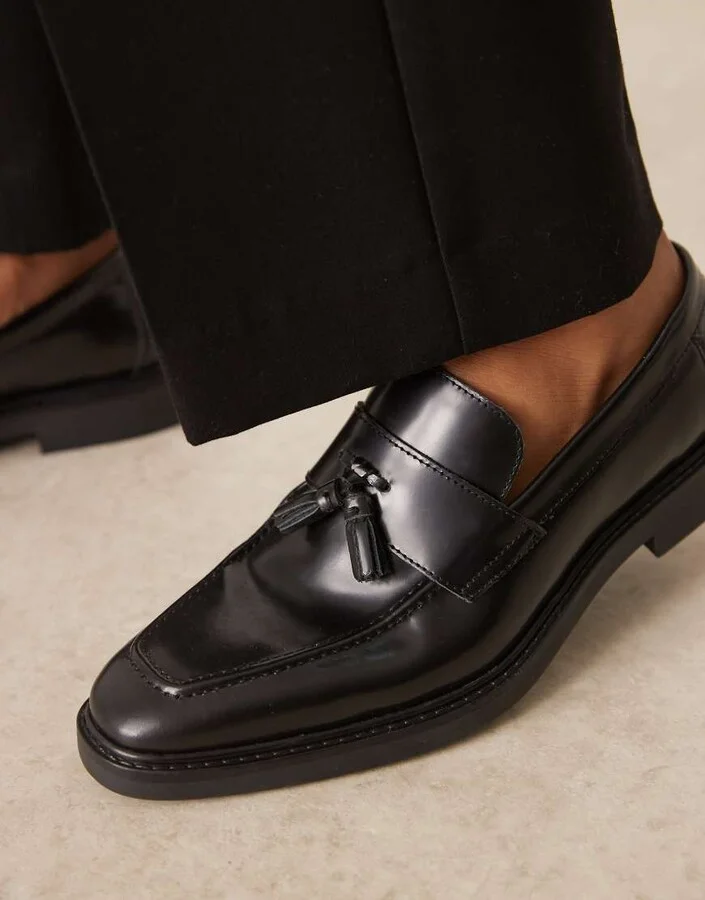 ASOS DESIGN loafers in black leather with angled sole - Image 4