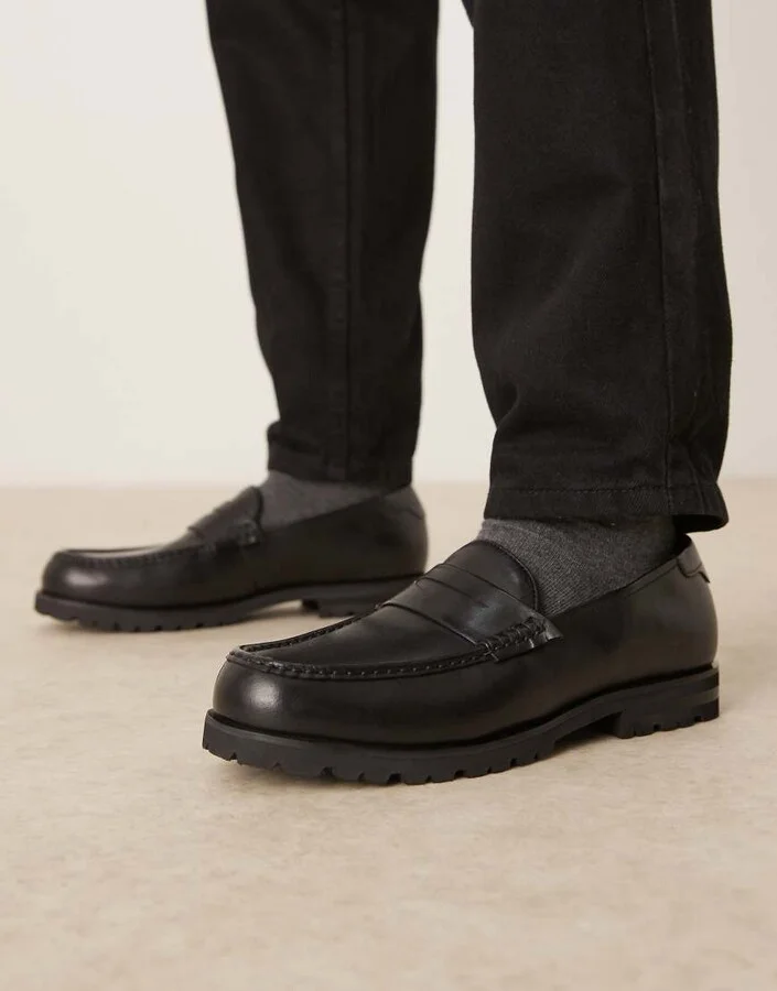 ASOS DESIGN loafers in black leather with cleated sole