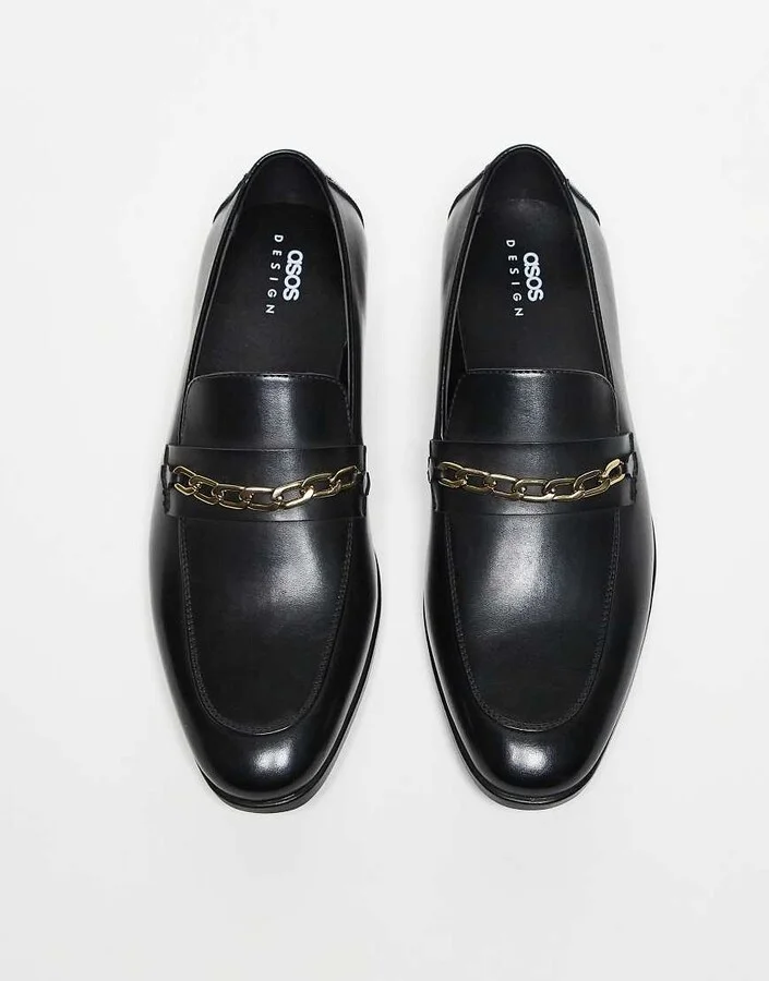 ASOS DESIGN loafers in black with gold chain - Image 3