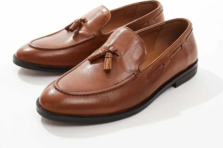 ASOS DESIGN loafers in tan leather with tassel - Image 4