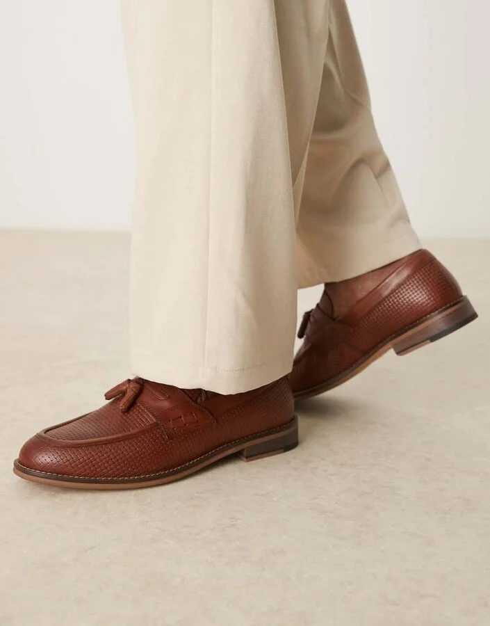 ASOS DESIGN loafers in tan leather with tassel