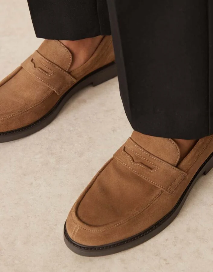 ASOS DESIGN loafers in taupe suede - Image 4