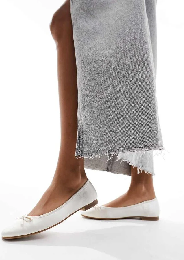 ASOS DESIGN Lullaby basic bow ballet flats in ivory - Image 3