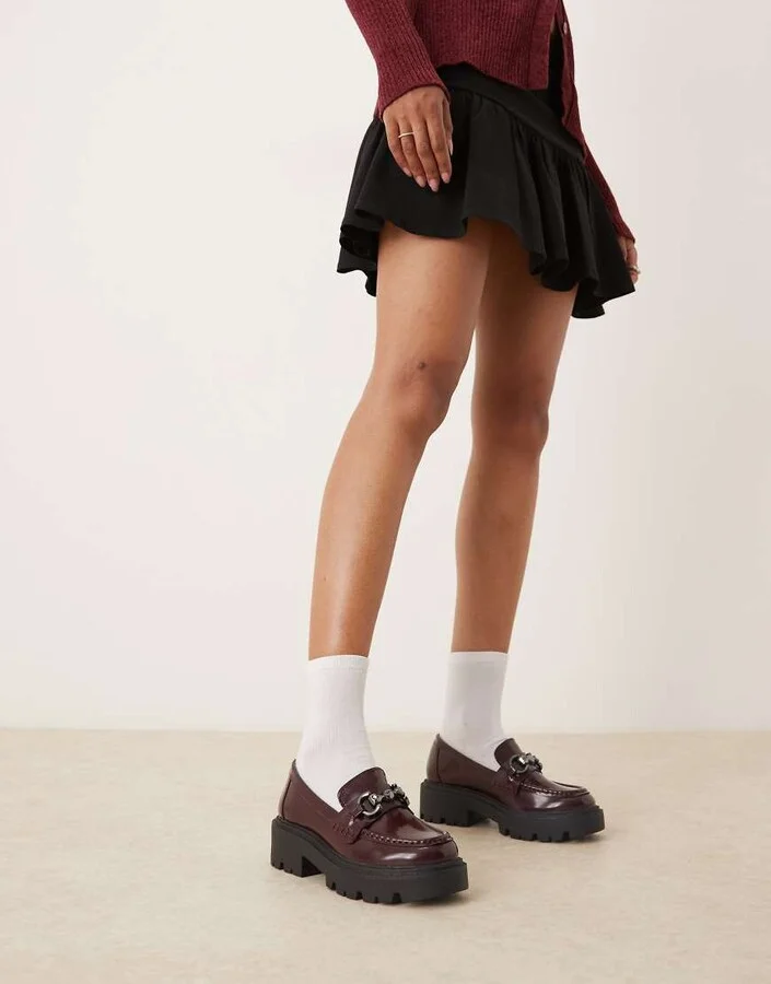 ASOS DESIGN Milan chunky chain detail loafers in burgundy - Image 4