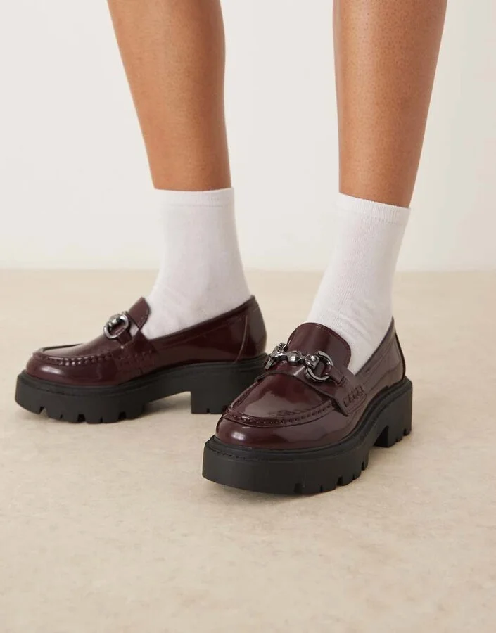 ASOS DESIGN Milan chunky chain detail loafers in burgundy