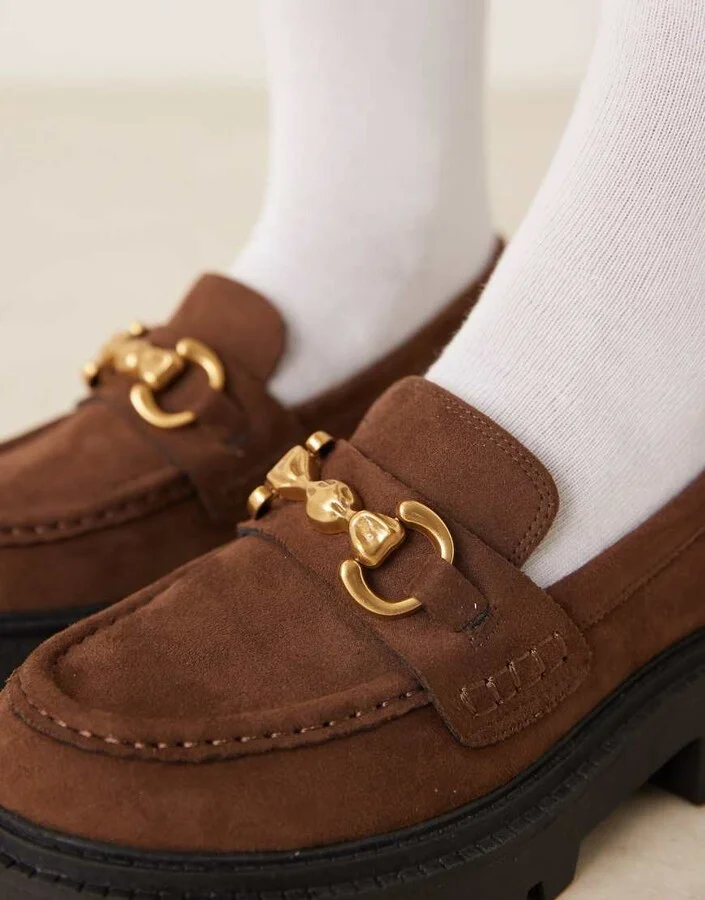 ASOS DESIGN Milan chunky chain detail loafers in chocolate suedette - Image 3